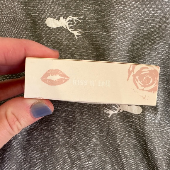 🌸Host Pick🌸 Colourpop Kiss N’ Tell blush - Picture 5 of 6